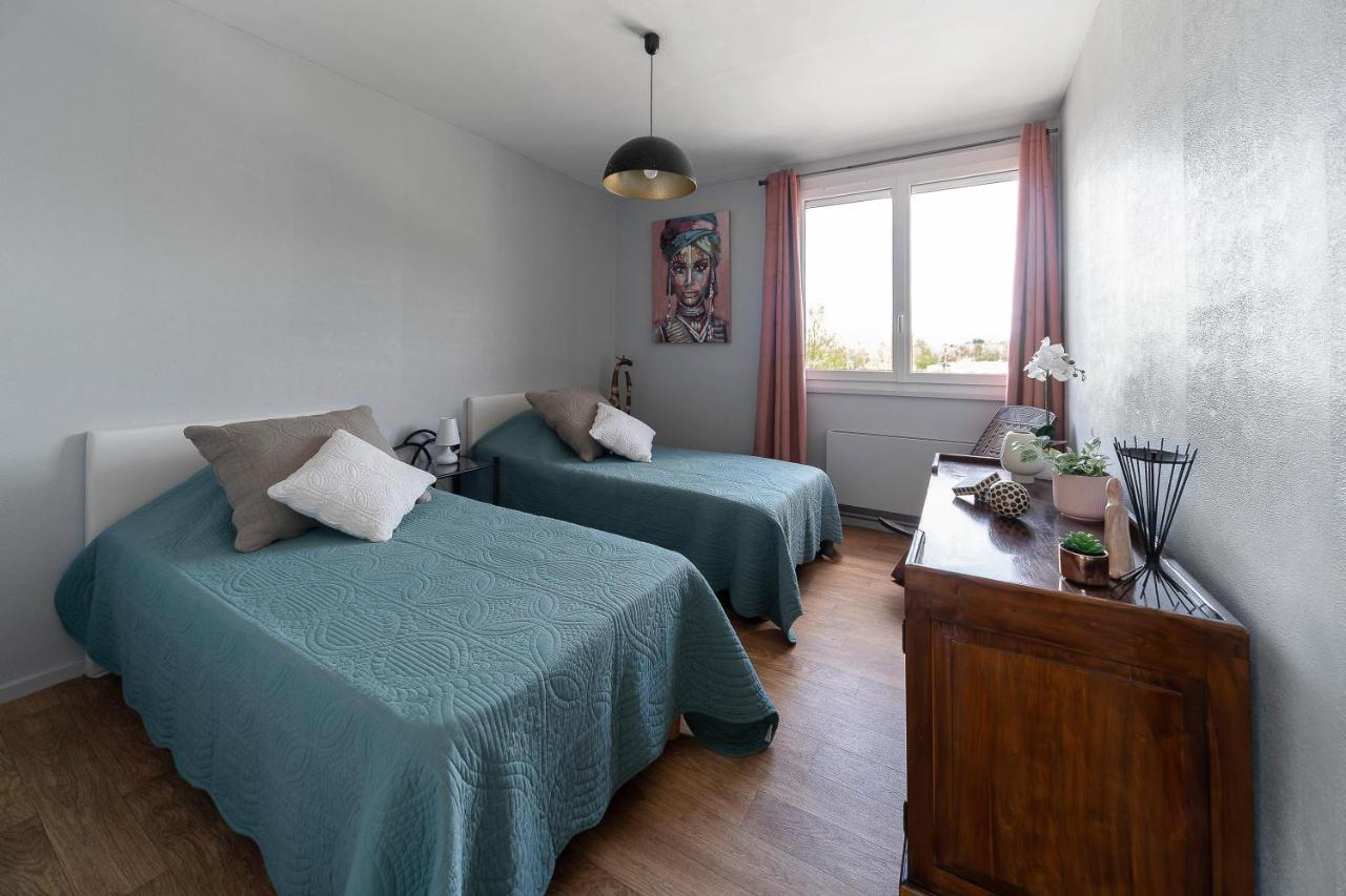 Appartement Le Raymond - Proche Du Centre Sportif, Des Rives De L'allier Et Du Centre-ville - Parking Vichy